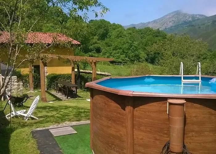 LA NOZAL (piscinaCasa Rural